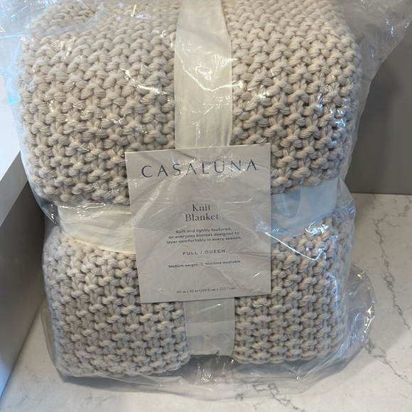 Casaluna Bedding Casaluna Chunky Knit Bed Blanket Natural Queen Nwt